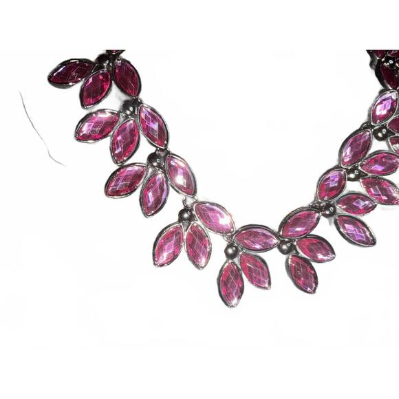 O66 Vine Necklace - Picture 2 of 2